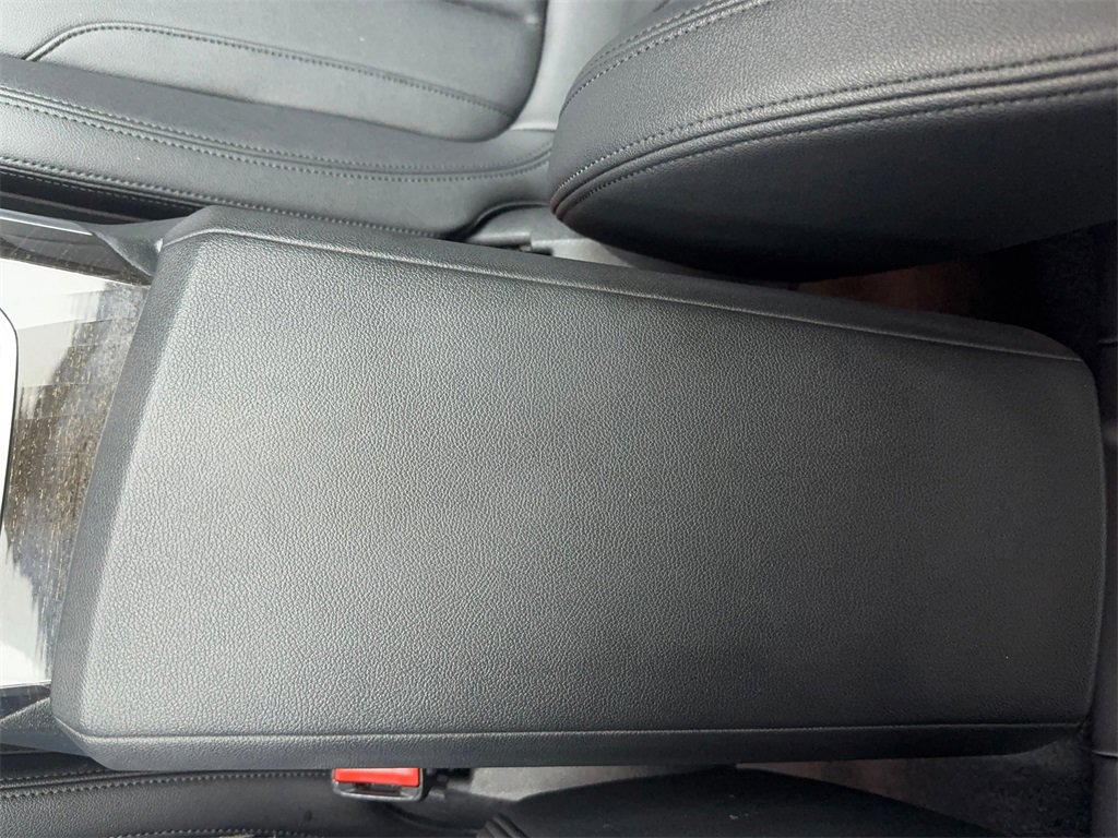 Used 2021 BMW 430i Coupe w/ M Sport Package image 38