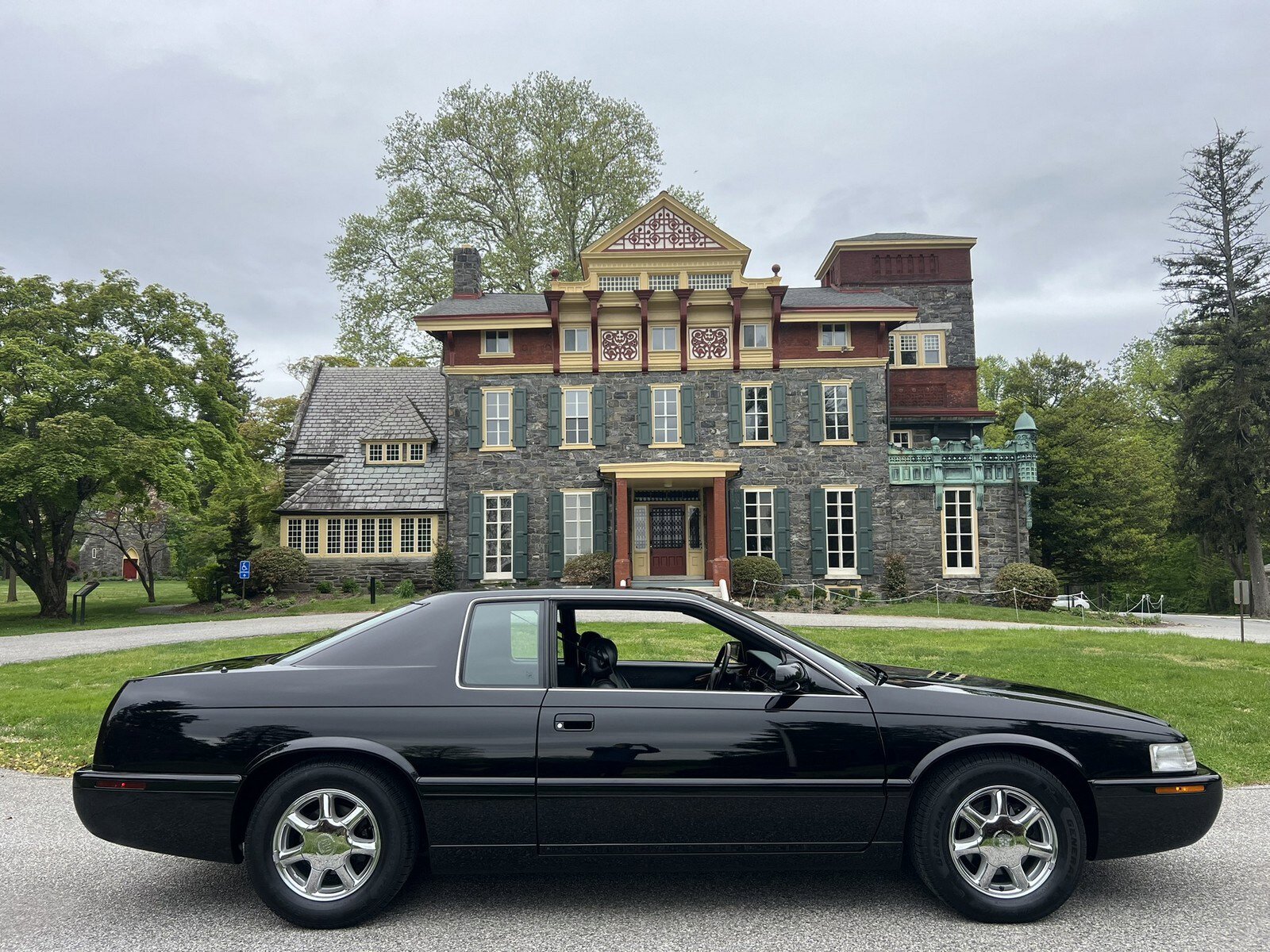 Used 2002 Cadillac Eldorado Touring w/ Preffered Equipment Group FWD image 13