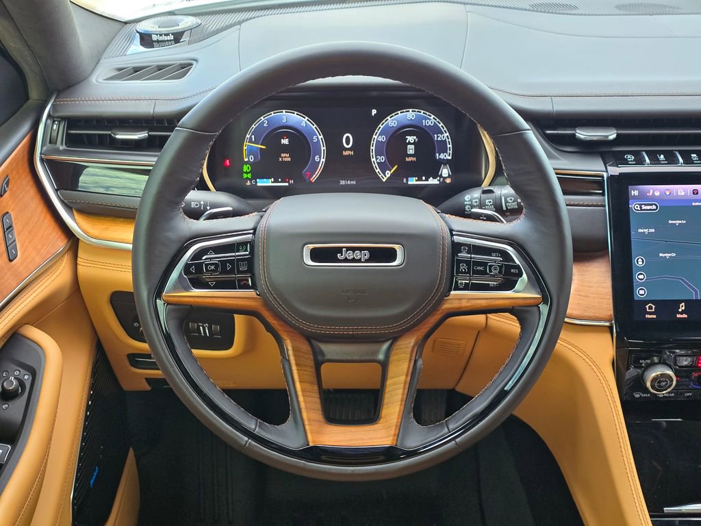 Used 2025 Jeep Grand Cherokee L Summit image 6