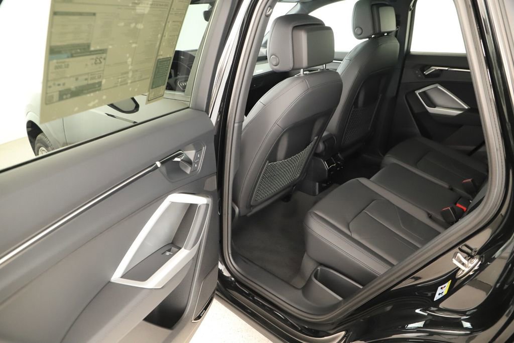 New 2025 Audi Q3 2.0T Premium image 26