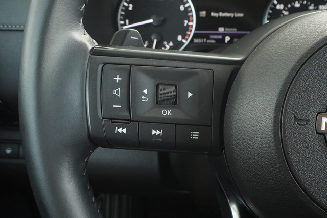 Used 2024 Nissan Pathfinder SV FWD image 9