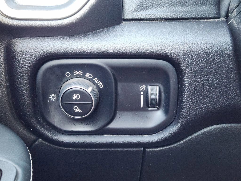 Used 2025 RAM 2500 Lone Star image 22