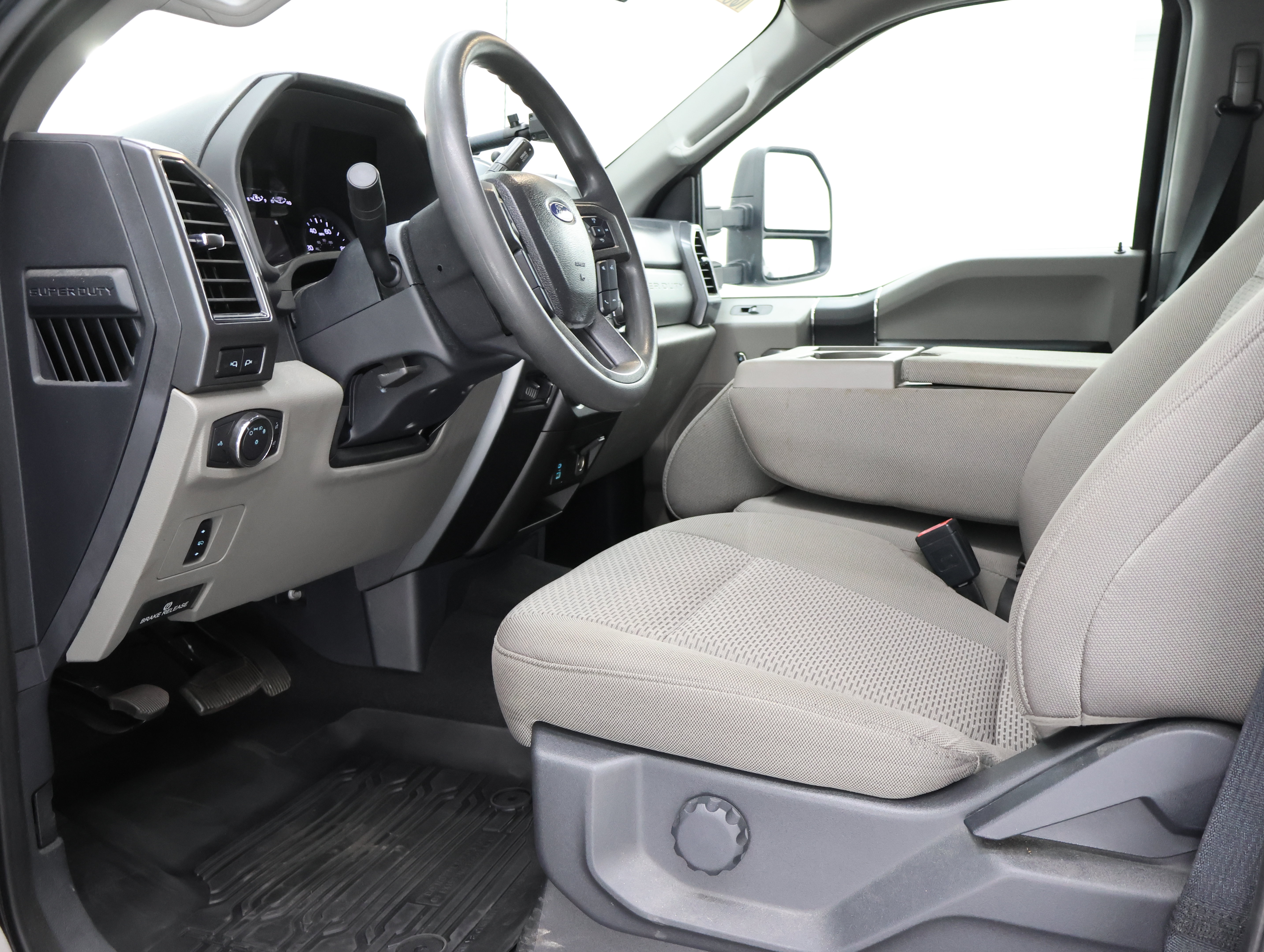 Used 2022 Ford F350 XLT AWD/4WD image 8