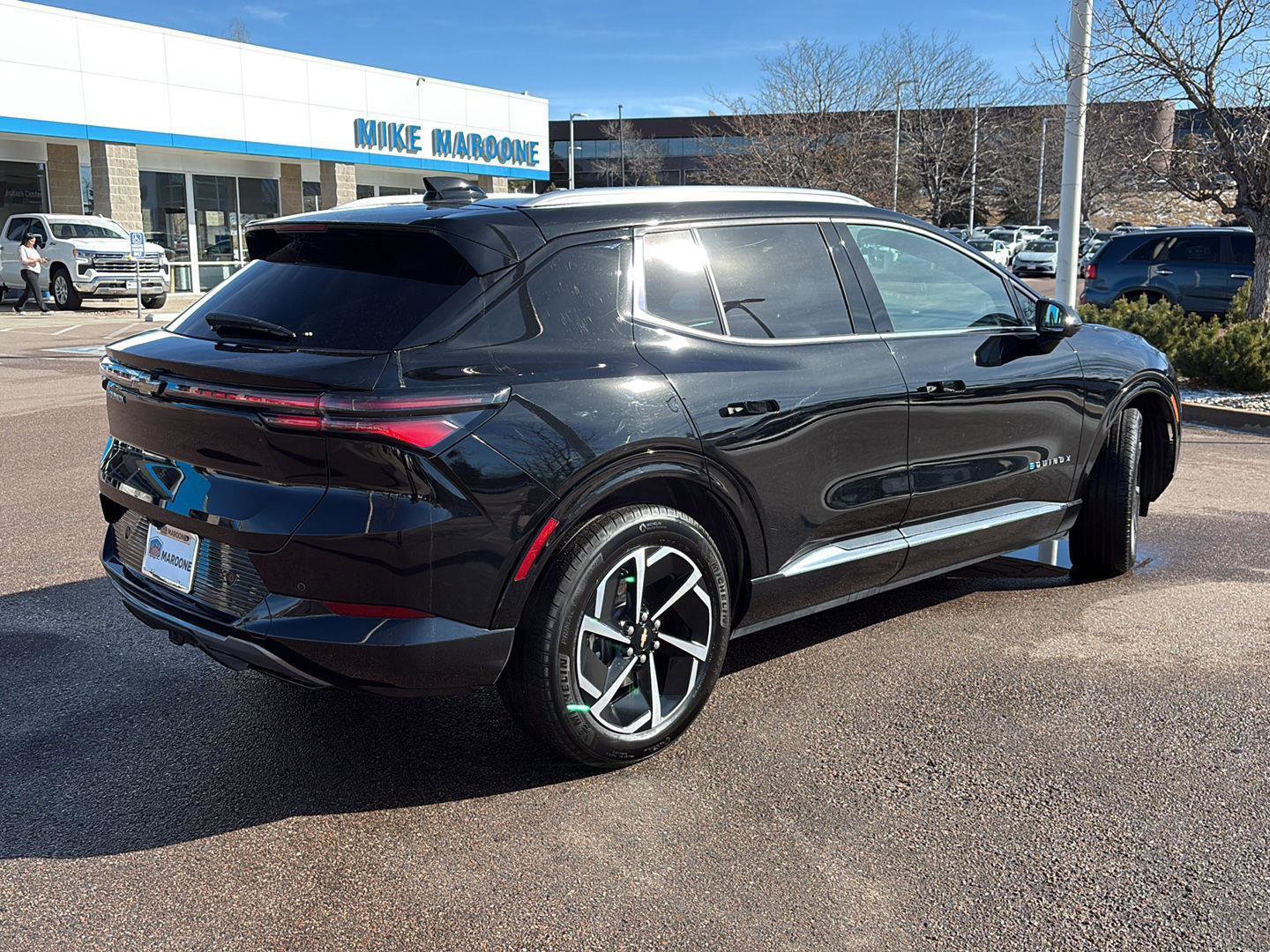 Used 2024 Chevrolet Equinox EV LT w/ LPO, Trailering Package image 6