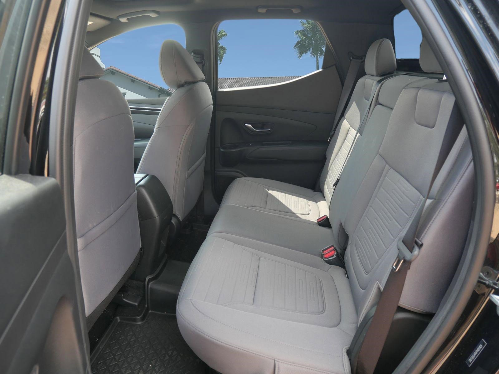 Used 2023 Hyundai Santa Cruz SEL Premium image 10