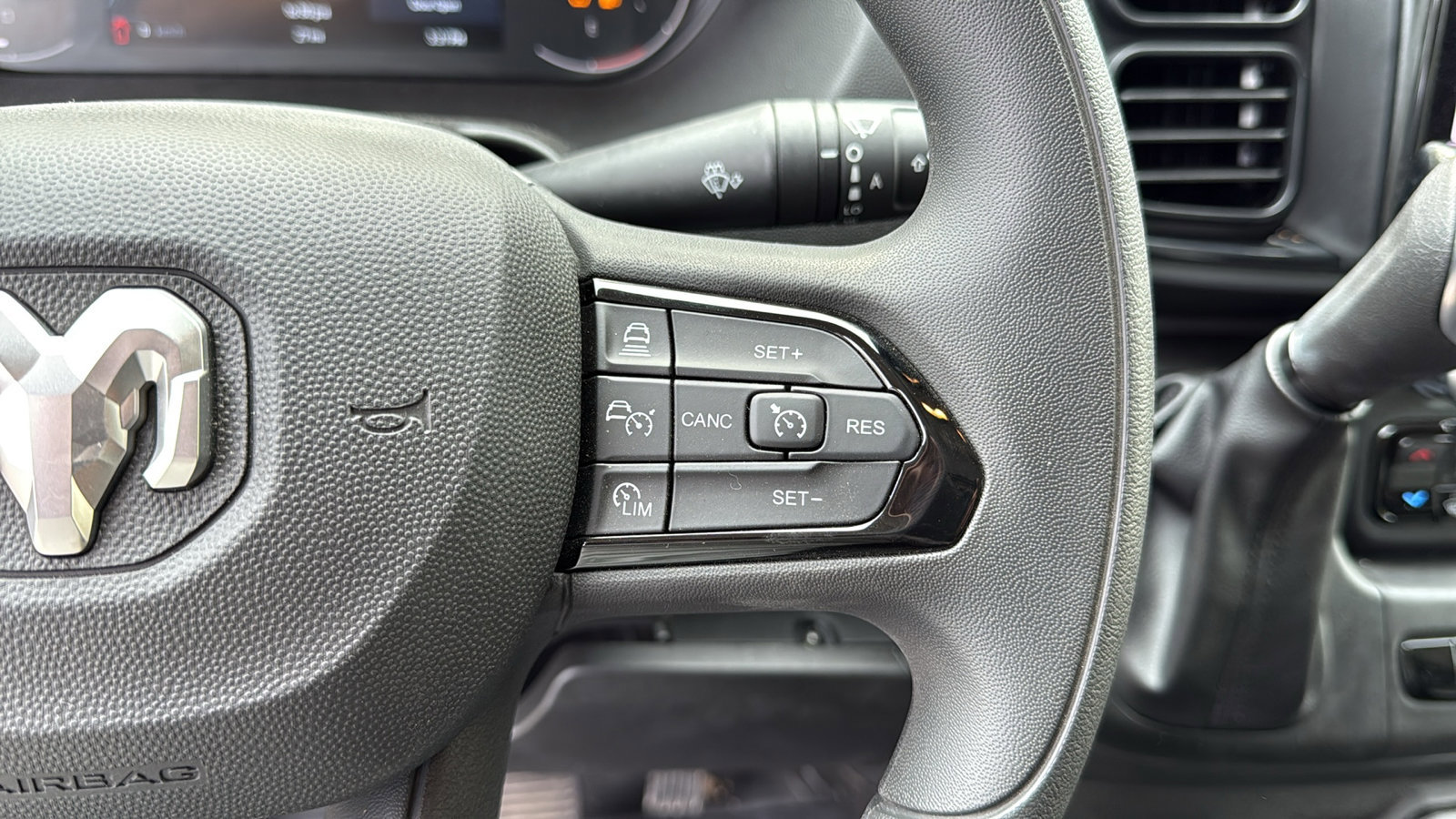 Used 2025 RAM ProMaster 2500 w/ Premium Convenience Group image 16