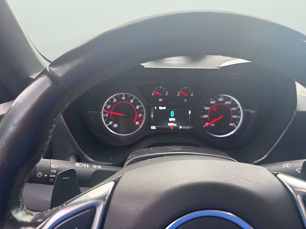 Used 2018 Chevrolet Camaro LT w/ RS Package image 4