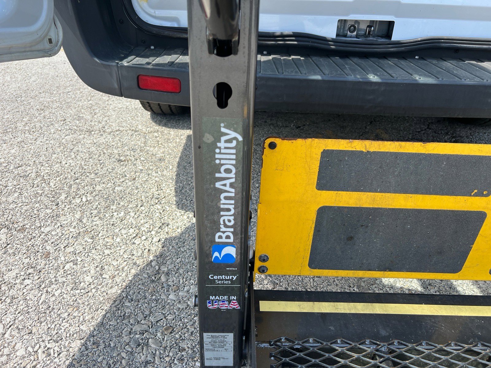 Used 2018 Ford Transit 250 148 Medium Roof image 12