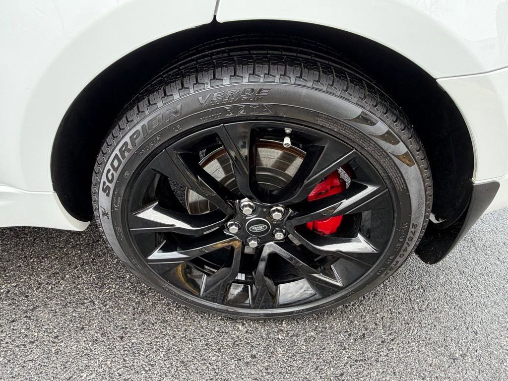 Used 2022 Land Rover Range Rover Sport HST image 13