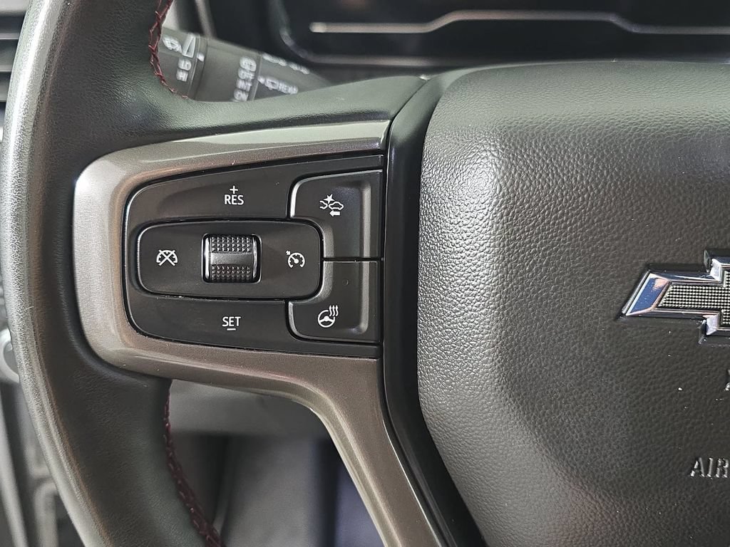 Used 2023 Chevrolet Suburban RST w/ Luxury Package AWD/4WD image 13