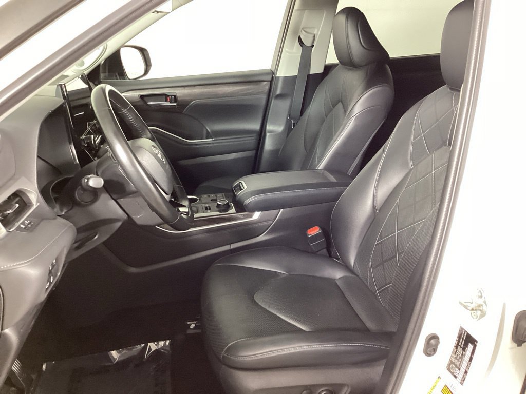 Used 2023 Toyota Highlander Platinum AWD/4WD image 10