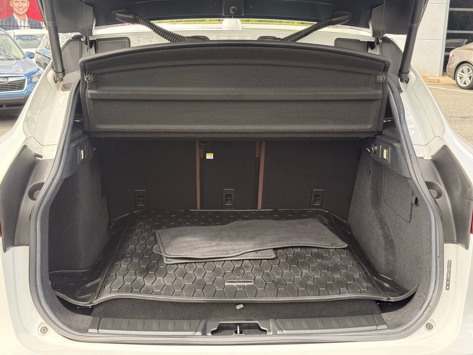 Used 2017 Jaguar F-PACE S image 12