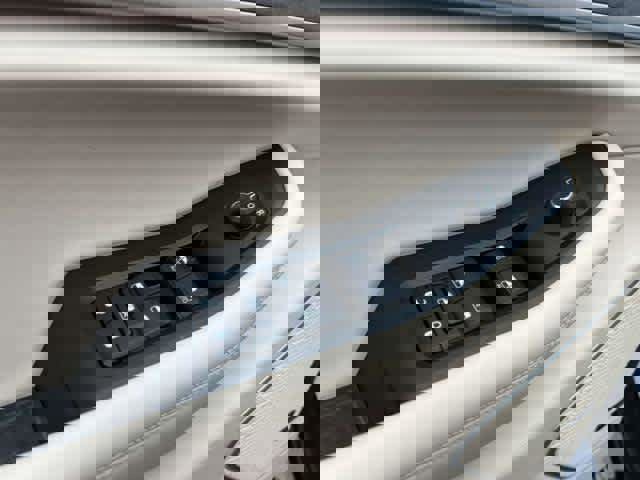 Used 2022 Jeep Grand Cherokee L Limited image 15