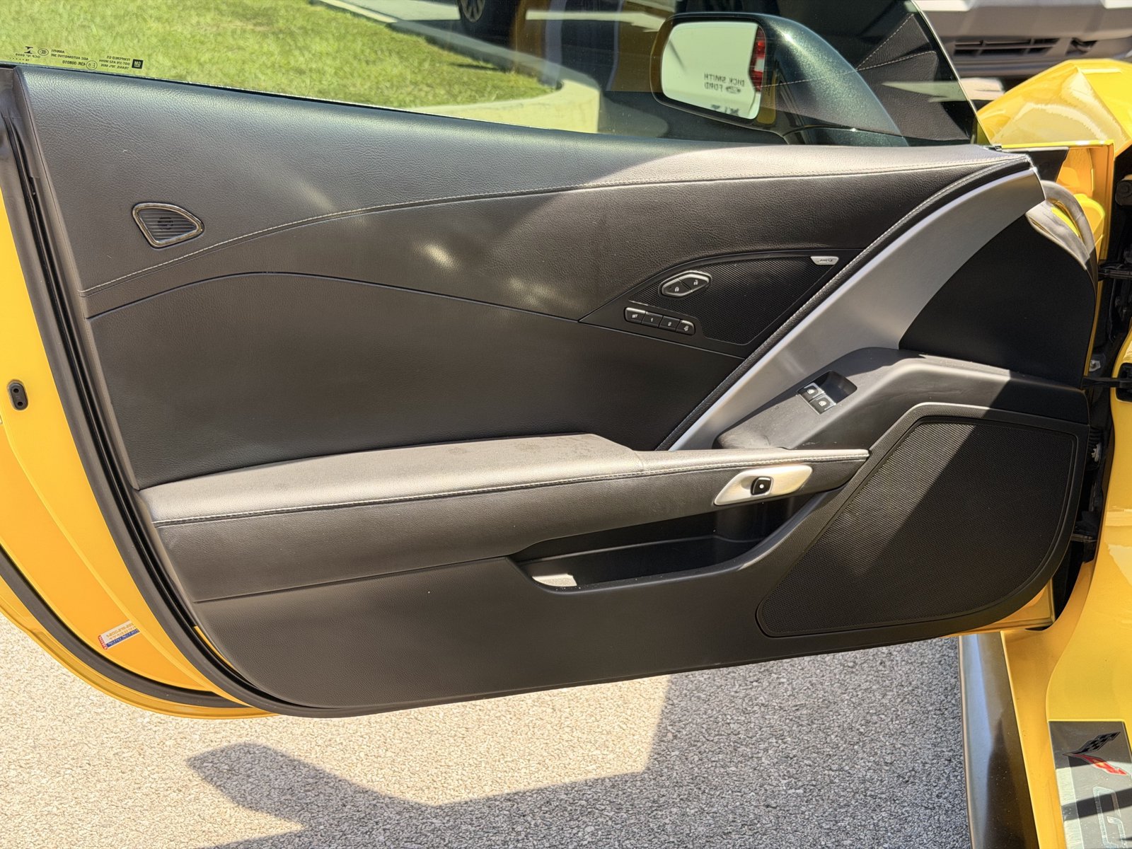 Used 2019 Chevrolet Corvette Stingray Convertible Z51 2LT RWD image 16