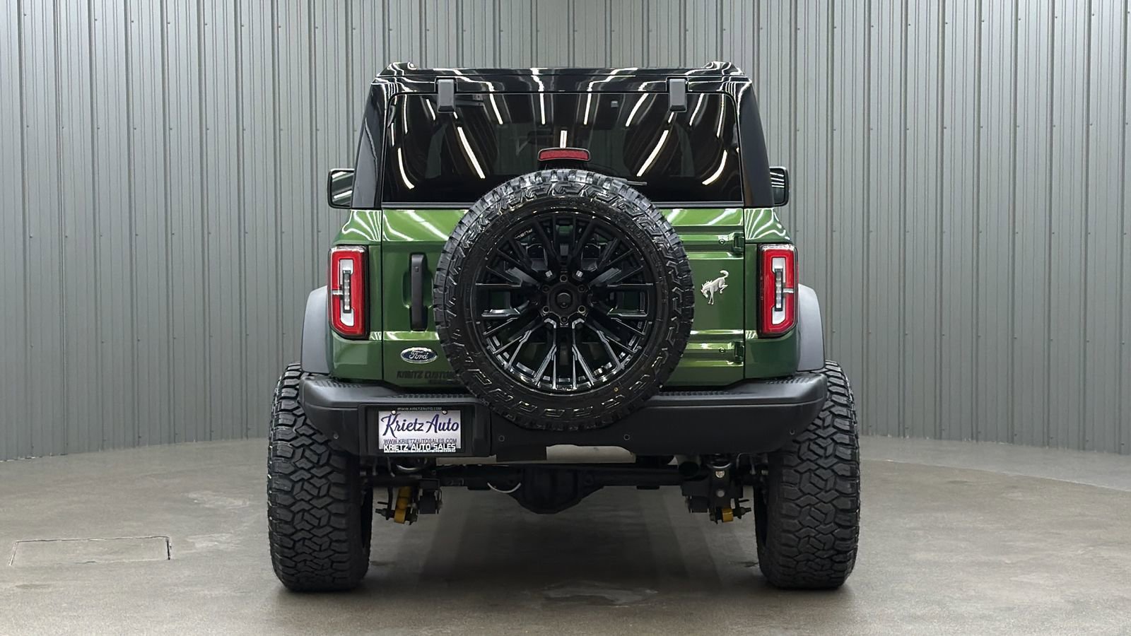 Used 2025 Ford Bronco Badlands image 4