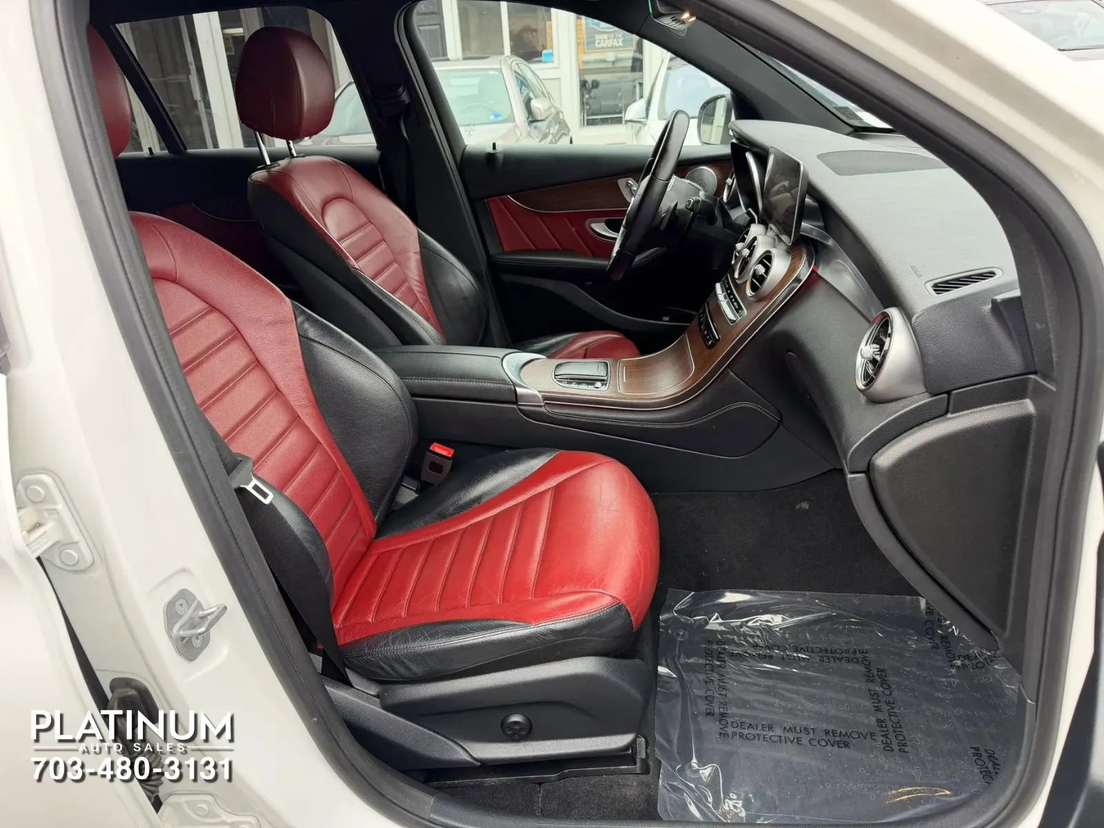 Used 2021 Mercedes-Benz GLC 300 4MATIC image 15