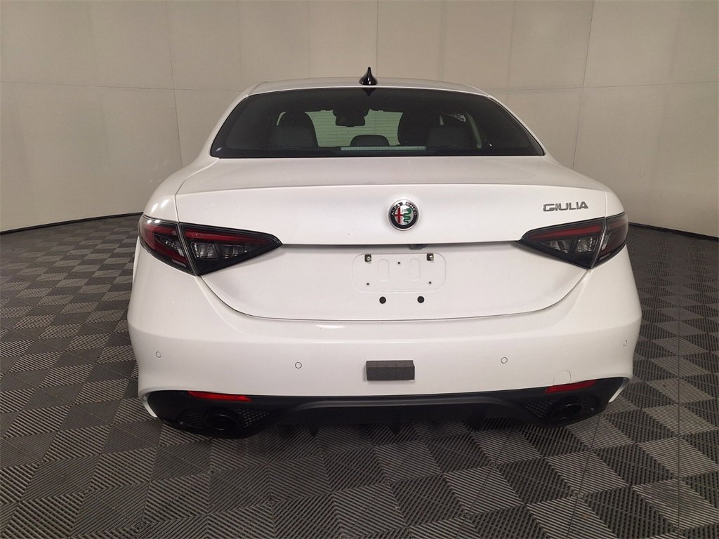 New 2025 Alfa Romeo Giulia image 11