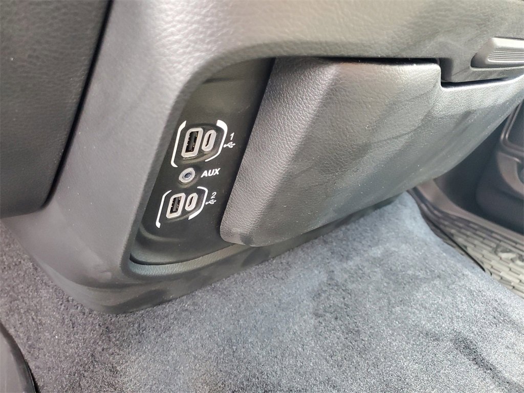 New 2025 RAM 1500 4x4 Crew Cab image 20