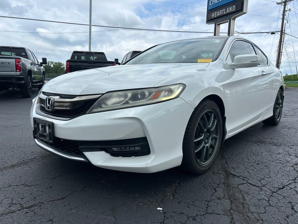 Used 2017 Honda Accord EX-L image 1