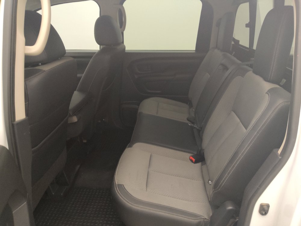 Used 2019 Nissan Titan S AWD/4WD image 18
