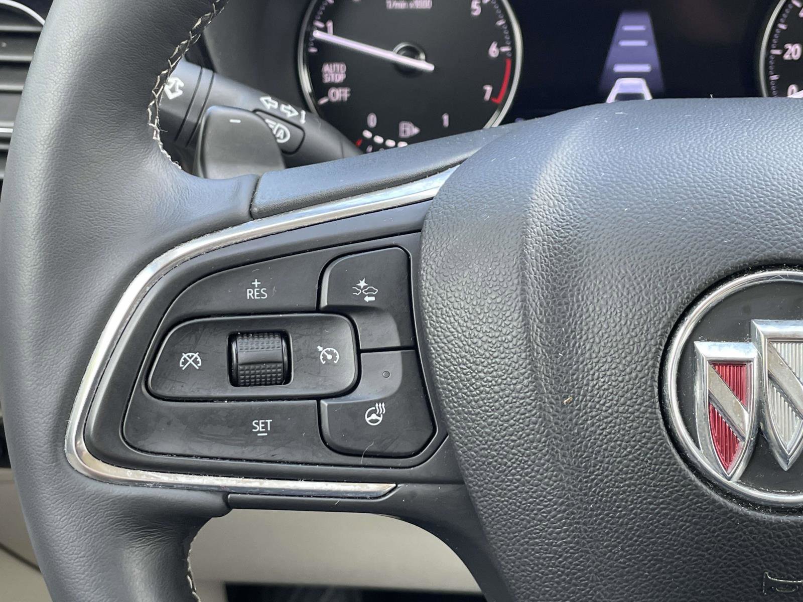 Certified 2023 Buick Envision Avenir AWD/4WD image 35