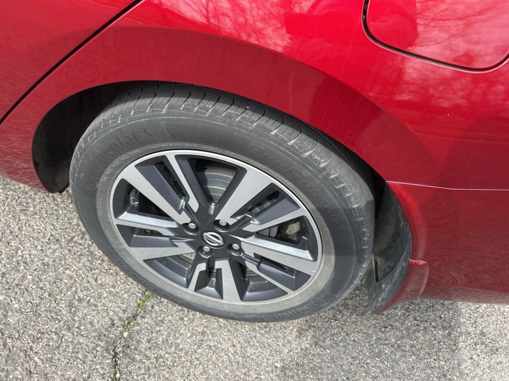 Used 2021 Nissan Versa SV image 11