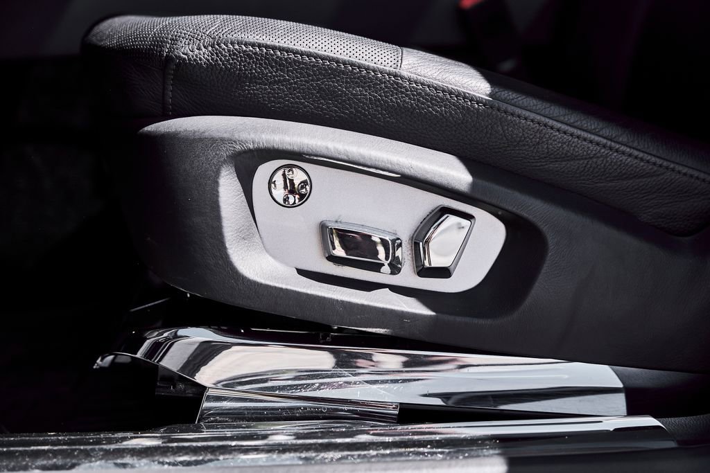 Used 2014 Rolls-Royce Ghost RWD image 40