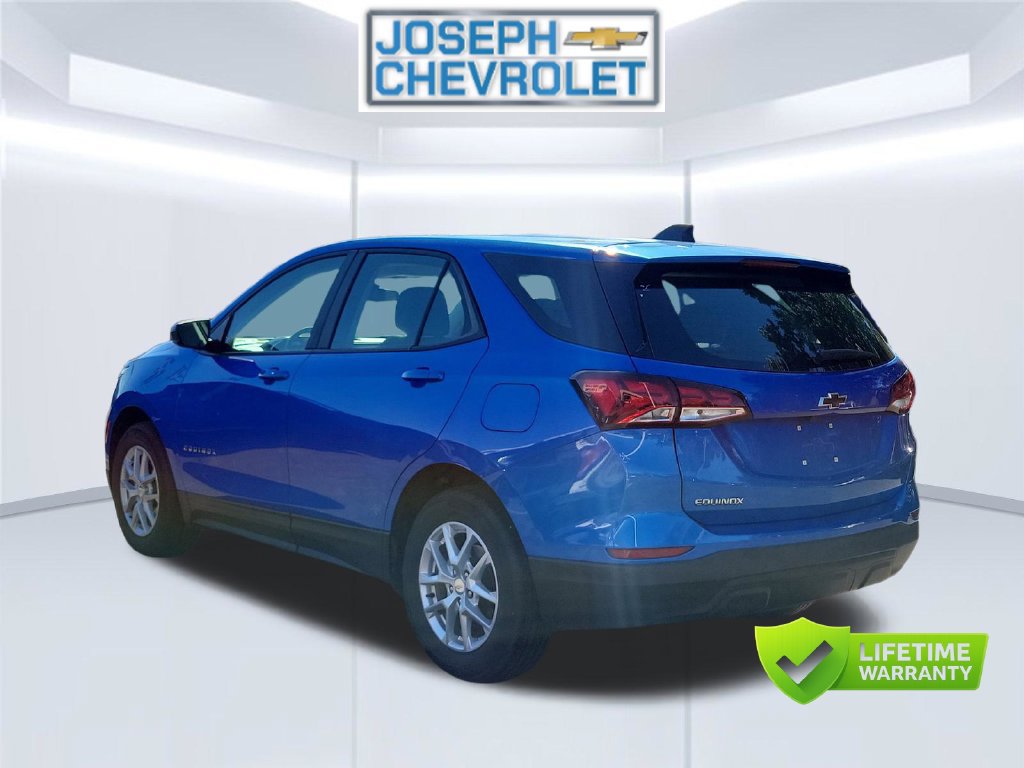 Used 2024 Chevrolet Equinox LS w/ Driver Confidence II Package FWD image 5
