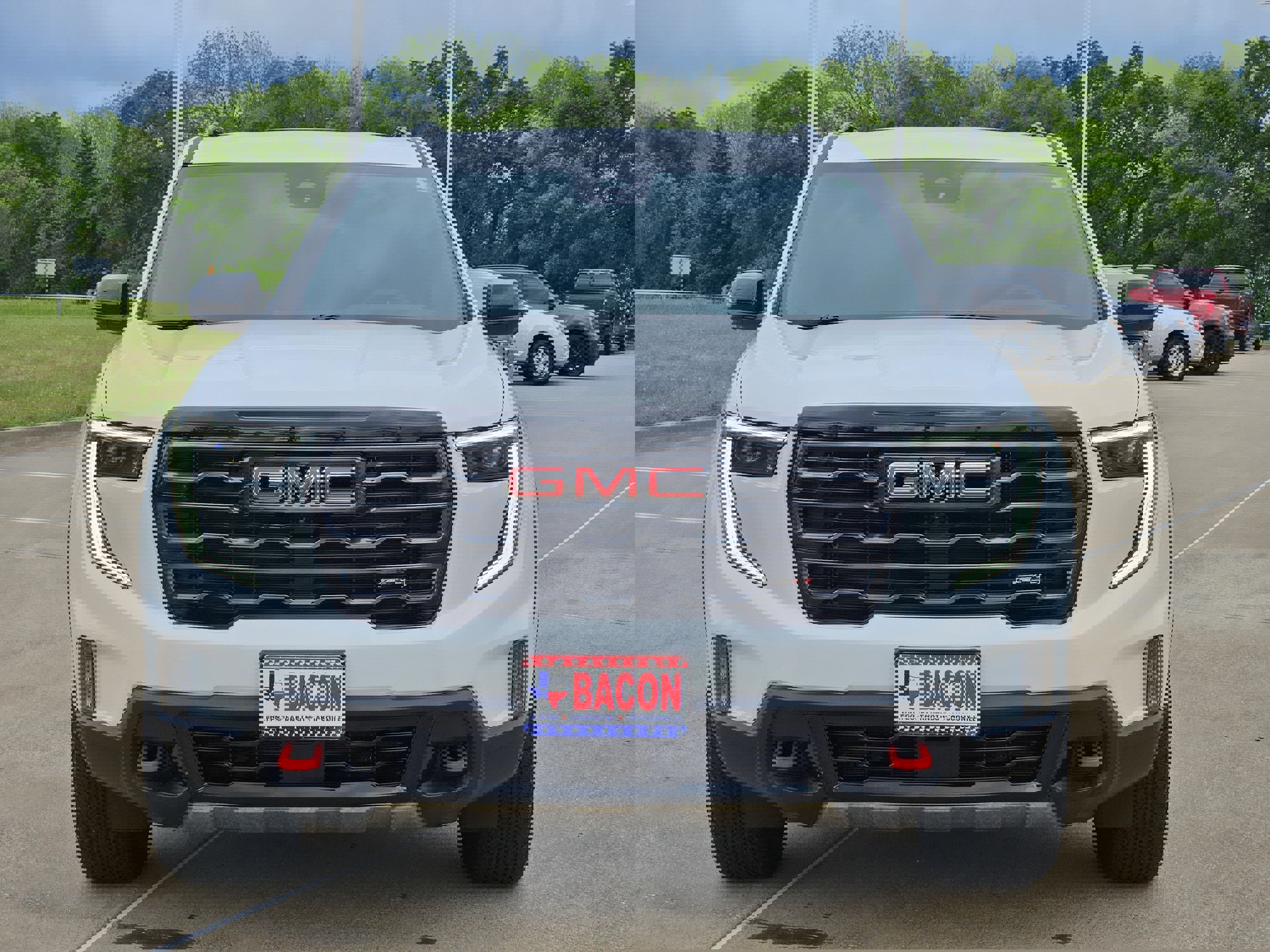 Used 2025 GMC Acadia AT4 AWD/4WD image 2