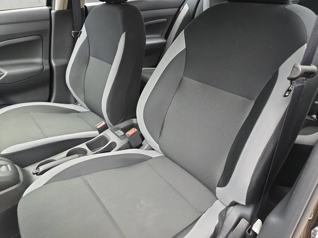 Used 2025 Nissan Versa S w/ Trunk Package FWD image 19