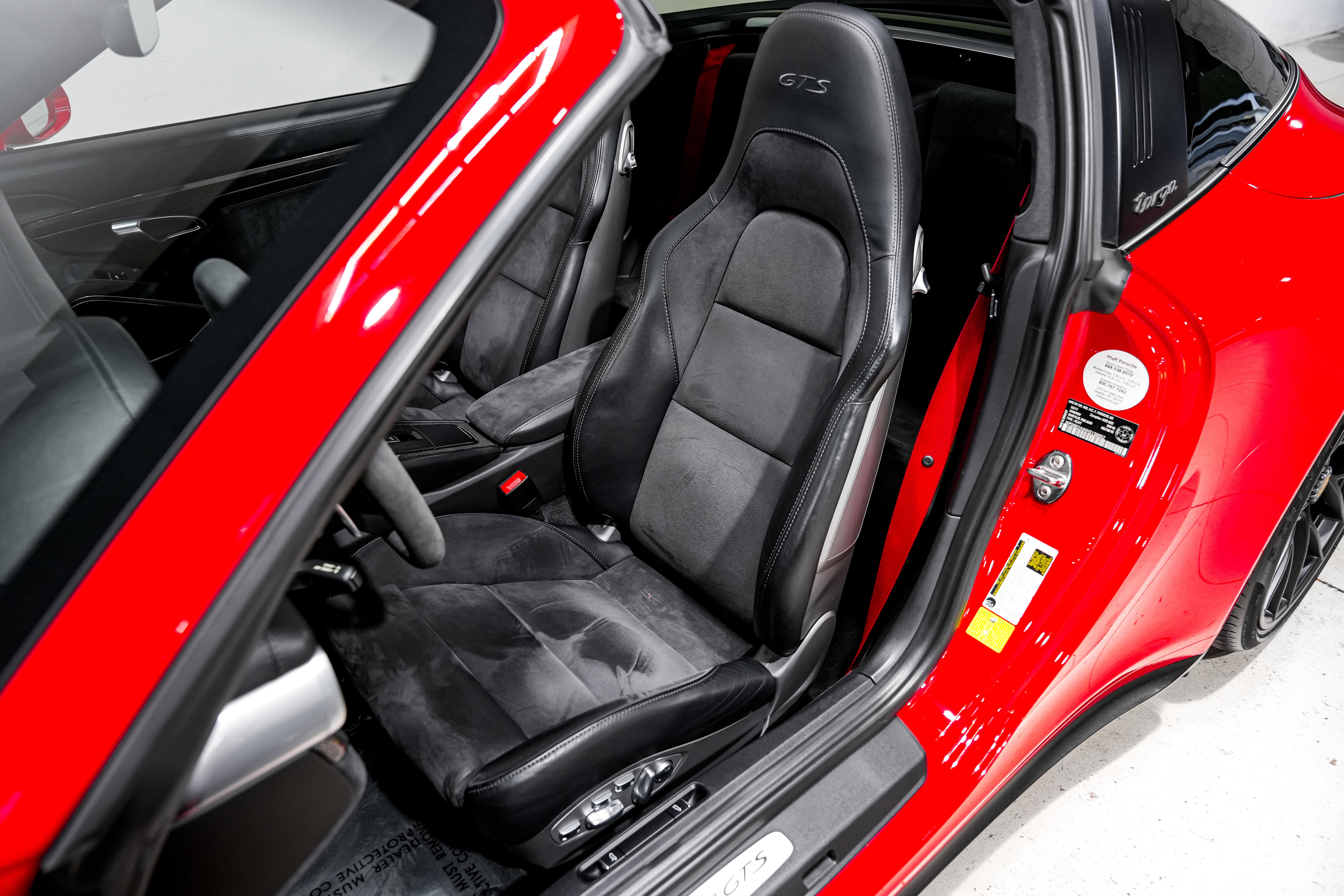 Used 2017 Porsche 911 Targa 4 GTS AWD/4WD image 20