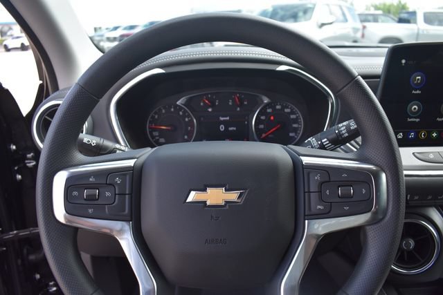 New 2026 Chevrolet Blazer LT w/ Convenience Package AWD/4WD image 30