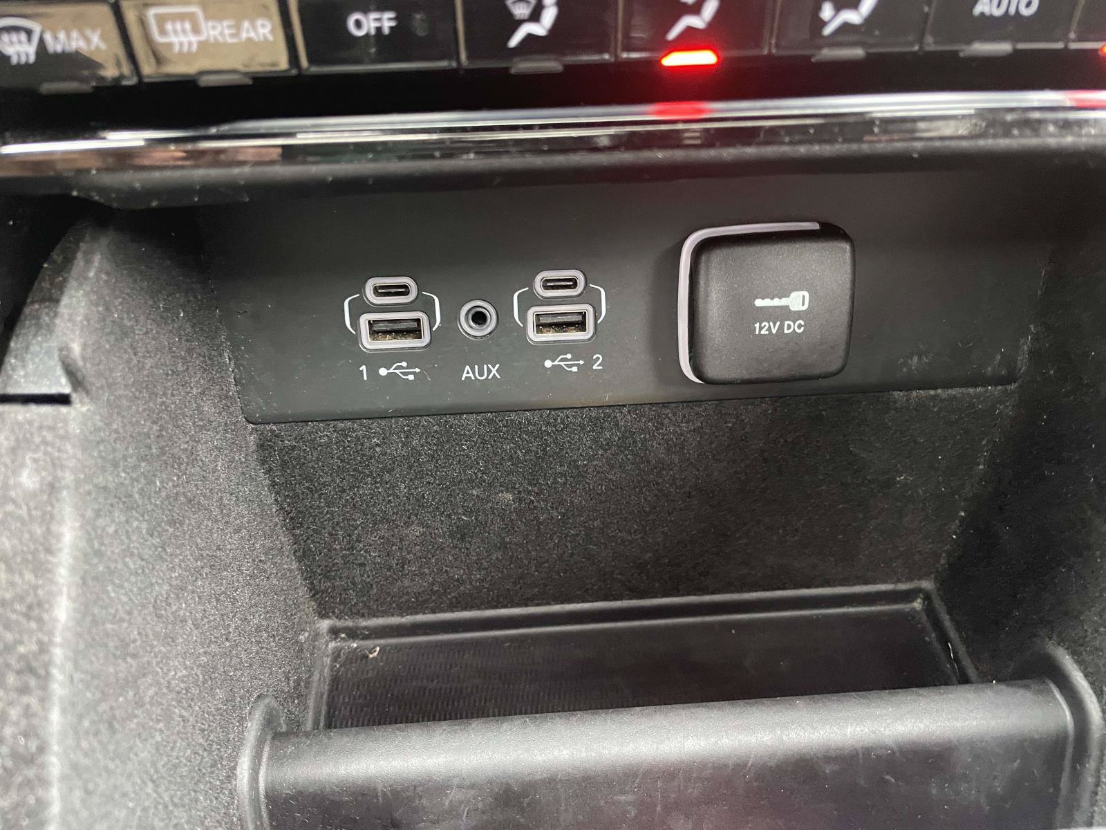 Certified 2021 Jeep Grand Cherokee L Limited AWD/4WD image 33