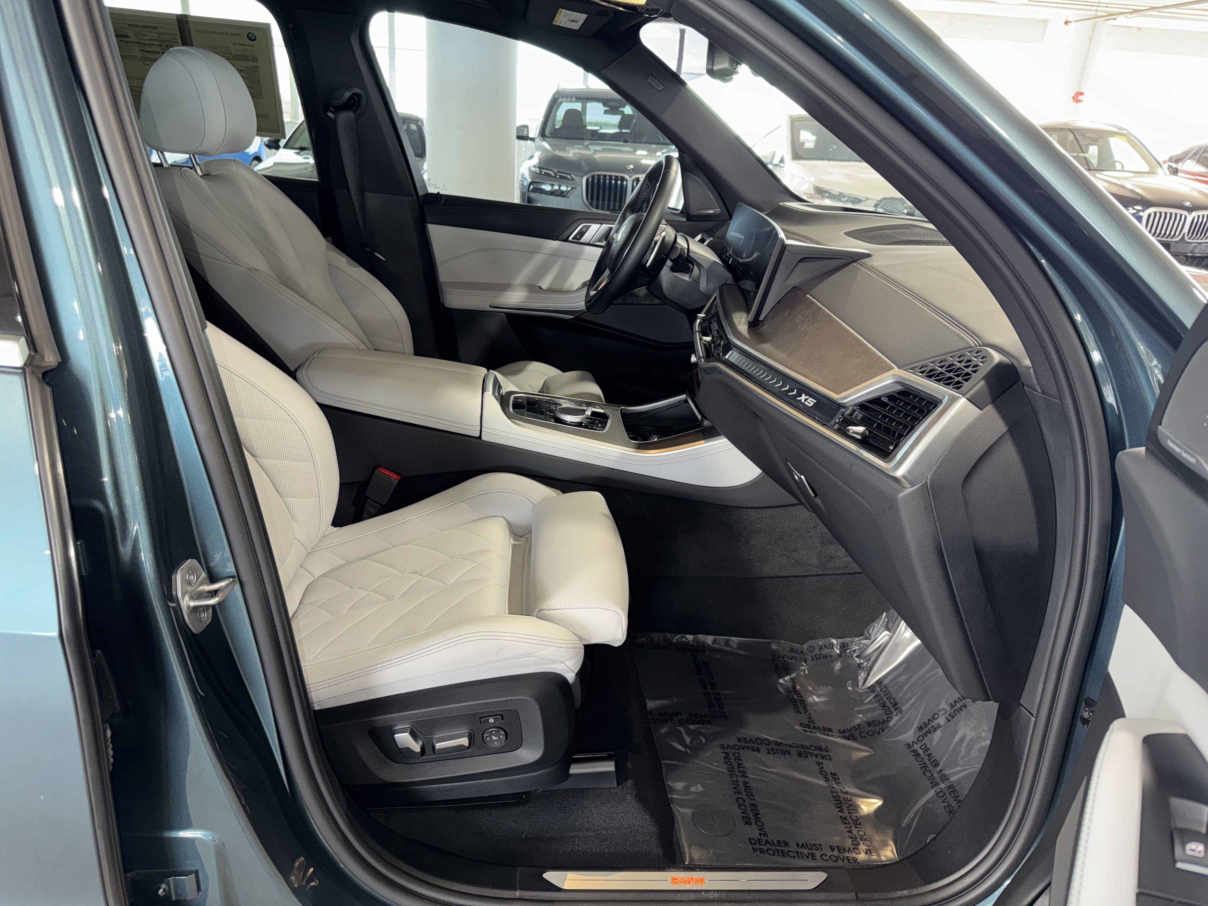 Certified 2024 BMW X5 sDrive40i w/ Premium Package image 10