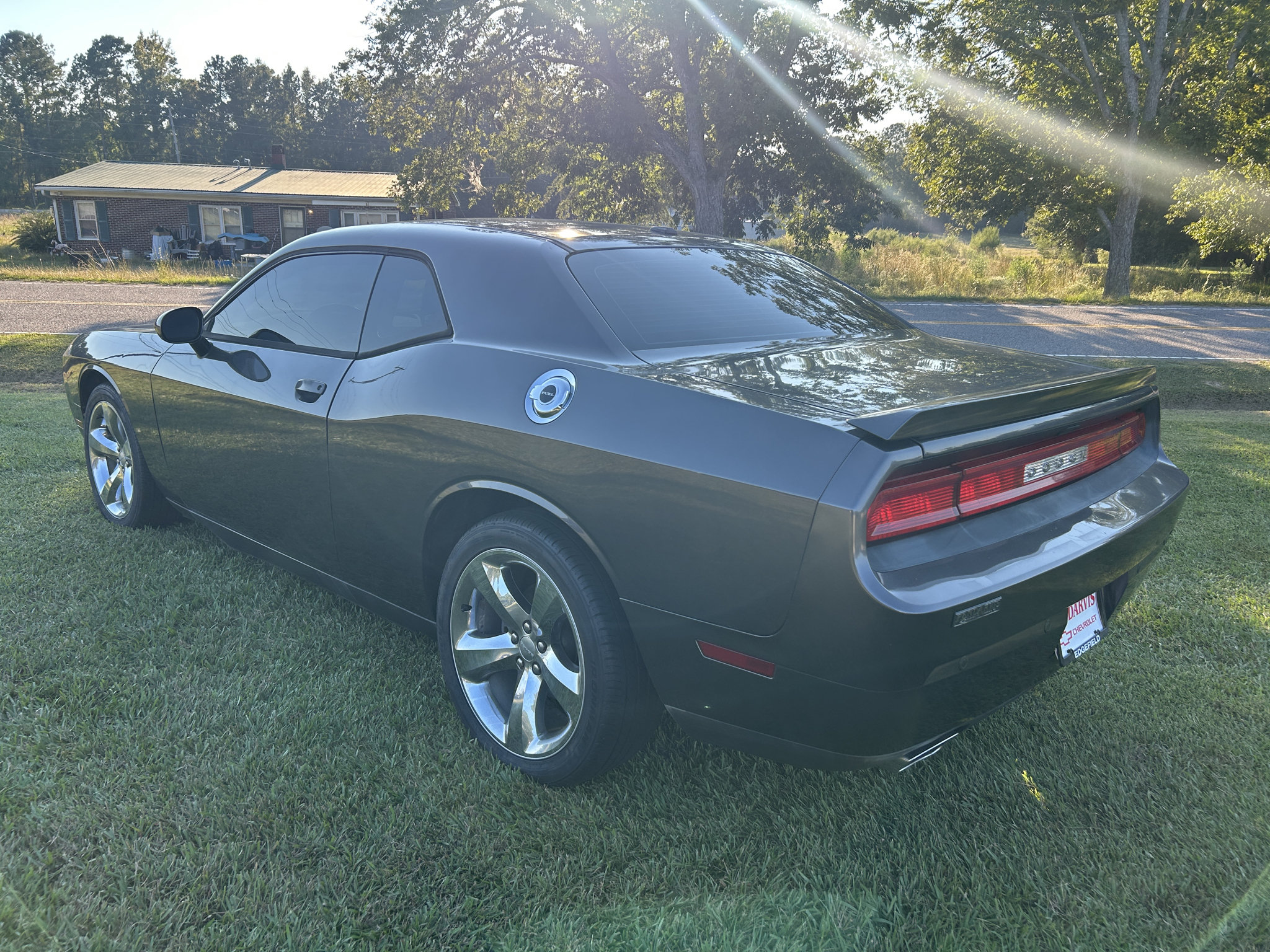 Used 2014 Dodge Challenger R/T Plus RWD image 4