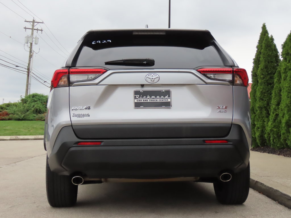 Used 2024 Toyota RAV4 XLE Premium AWD/4WD image 12