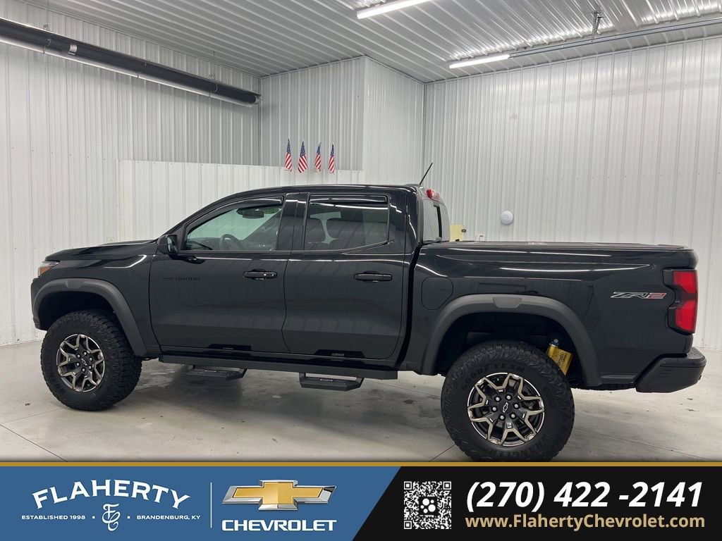 Used 2023 Chevrolet Colorado ZR2 w/ ZR2 Convenience Package III image 5