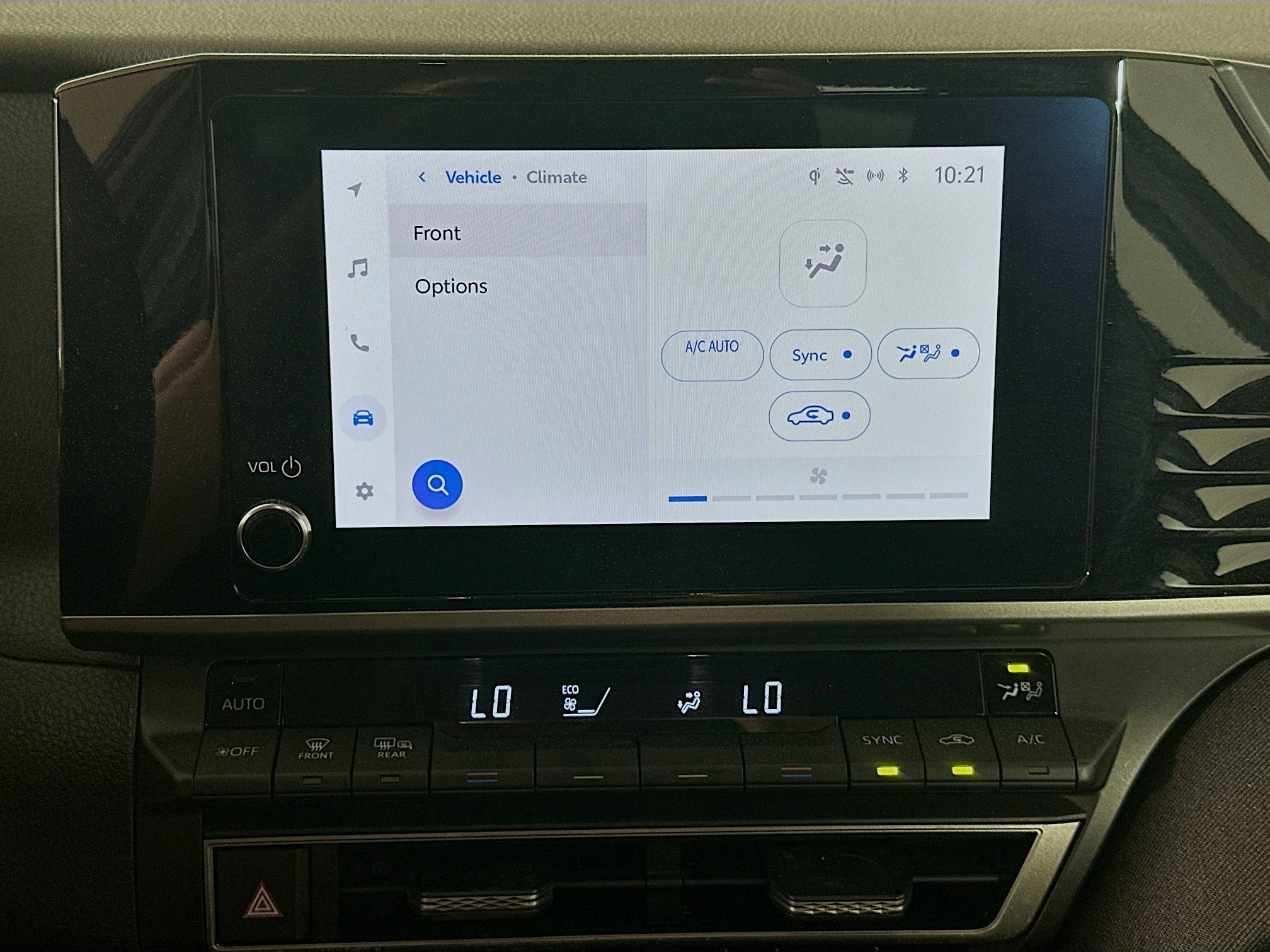 Used 2025 Toyota Camry LE image 24