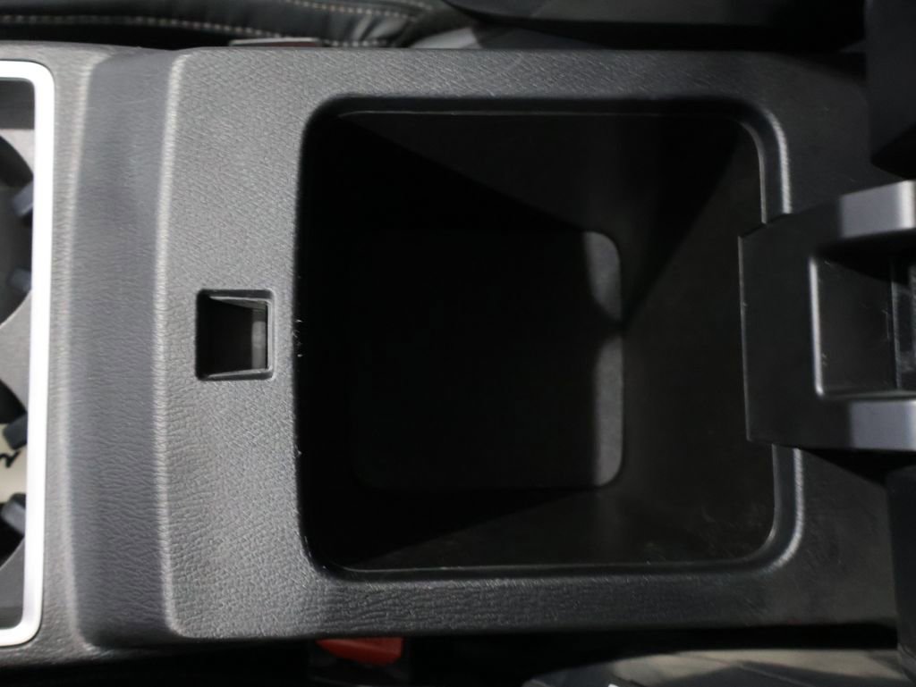 Used 2022 Mitsubishi Outlander SEL image 36