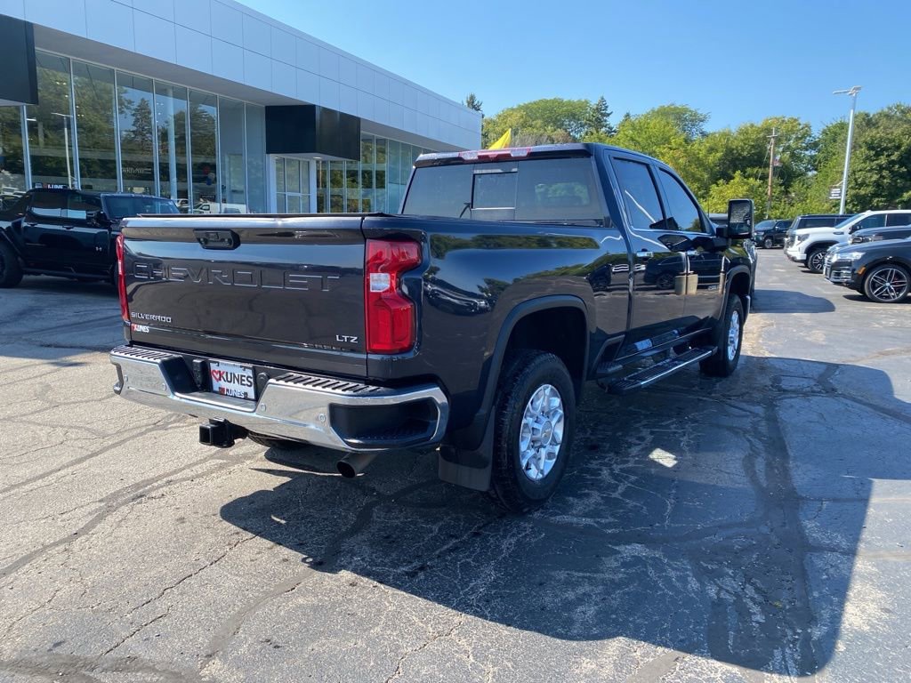 Used 2024 Chevrolet Silverado 2500 LTZ w/ LTZ Plus Package image 3