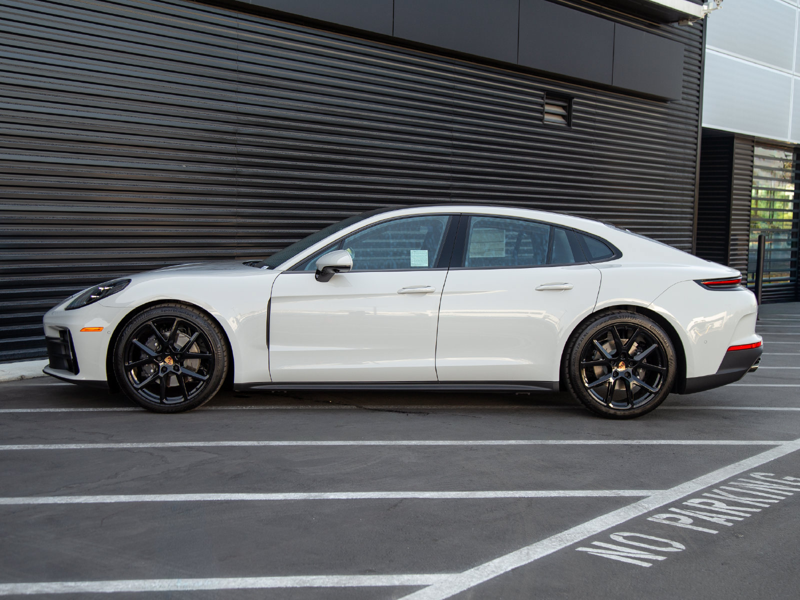 New 2026 Porsche Panamera RWD image 2