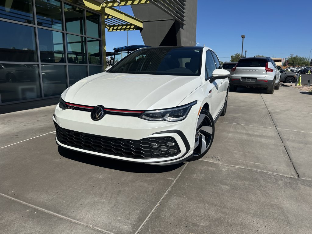 Used 2022 Volkswagen GTI SE w/ SE Leather Package FWD image 2