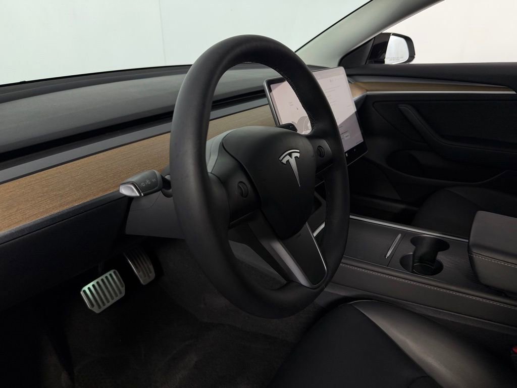 Used 2023 Tesla Model 3 Standard Range image 21
