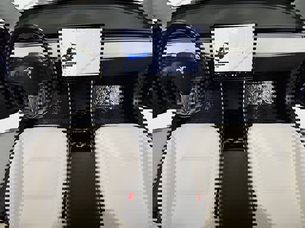 Used 2018 Tesla Model 3 Long Range image 10