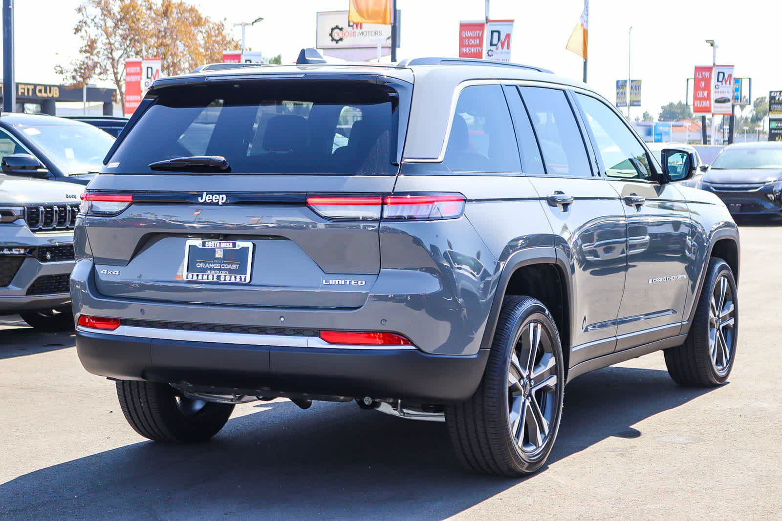 New 2027 Jeep Grand Cherokee Limited AWD/4WD image 4