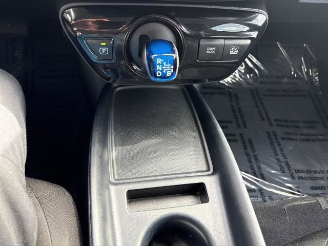 Used 2022 Toyota Prius L Eco image 18