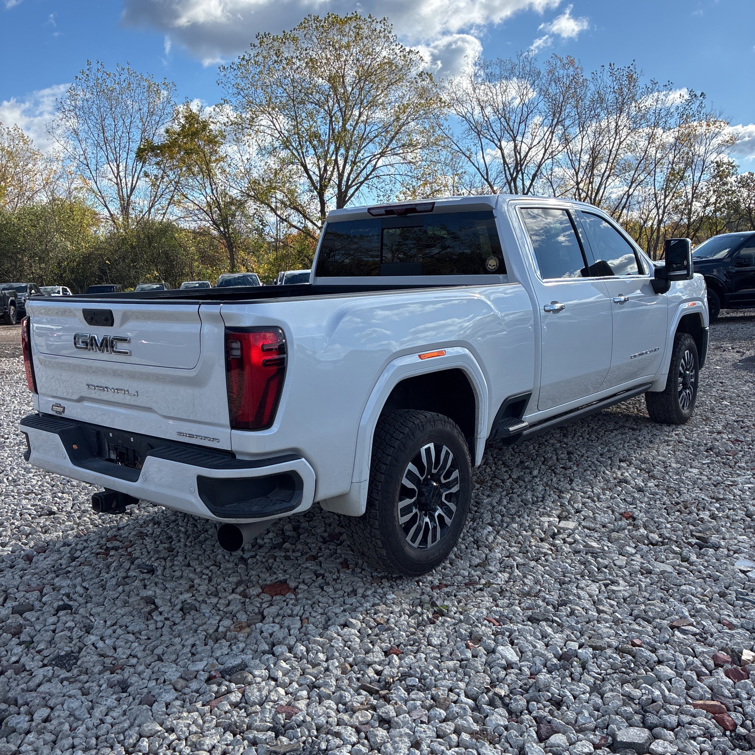 Used 2024 GMC Sierra 2500 Denali Ultimate image 10
