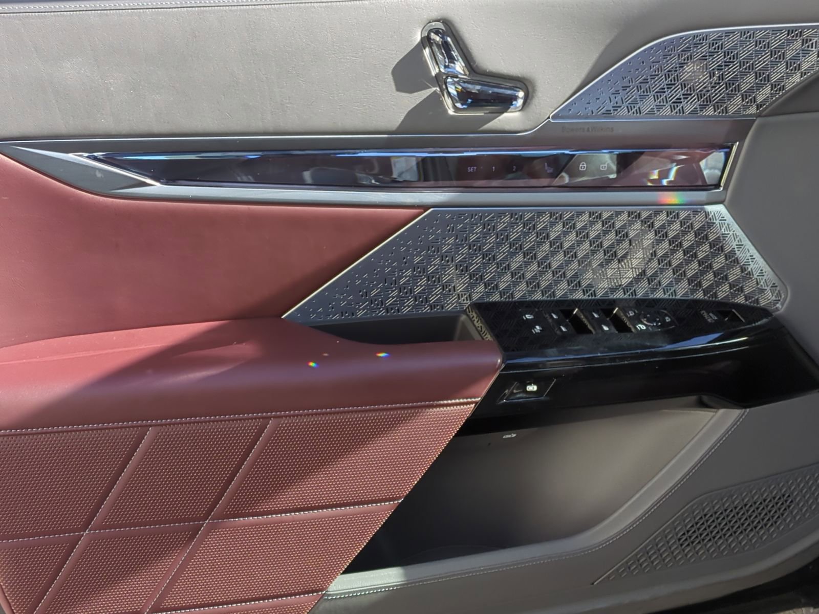 Certified 2023 BMW 740i image 14