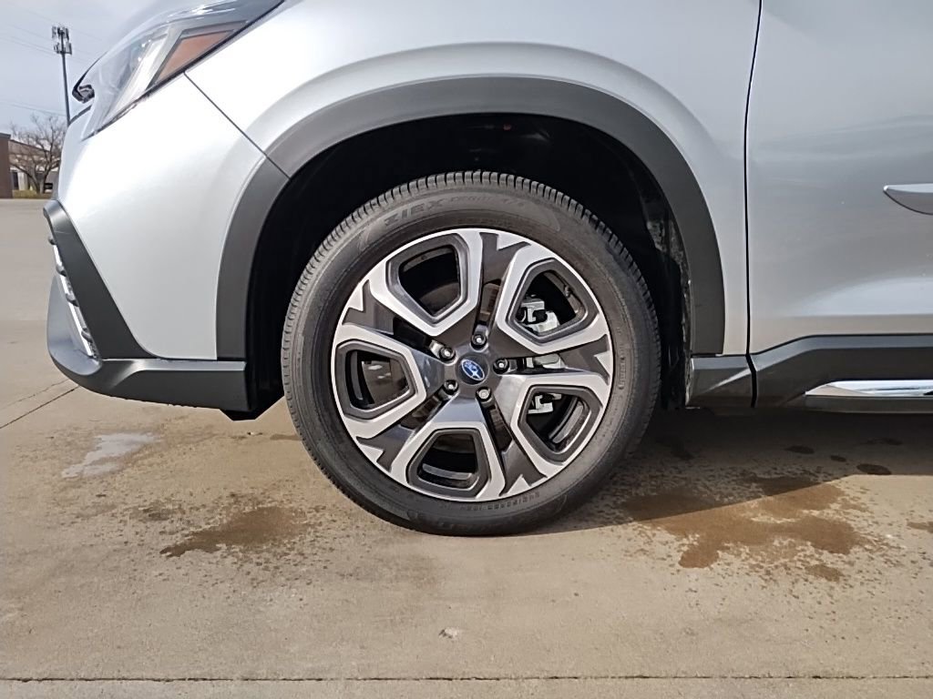 Used 2025 Subaru Ascent Limited image 14