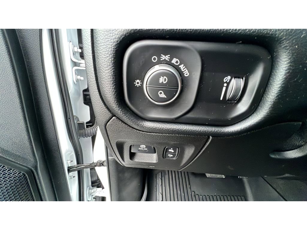 Used 2021 RAM 1500 Big Horn image 23